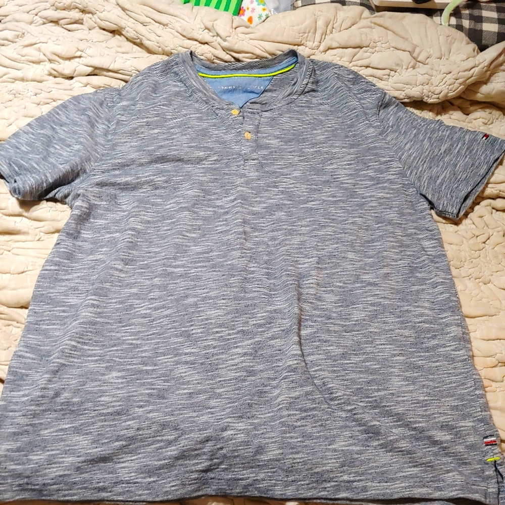 Tommy Hilfiger Sz Lg Blue-Grey Striped Tee